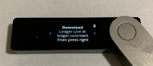 LEDGERライブアプリをダウンロード済であることを確認